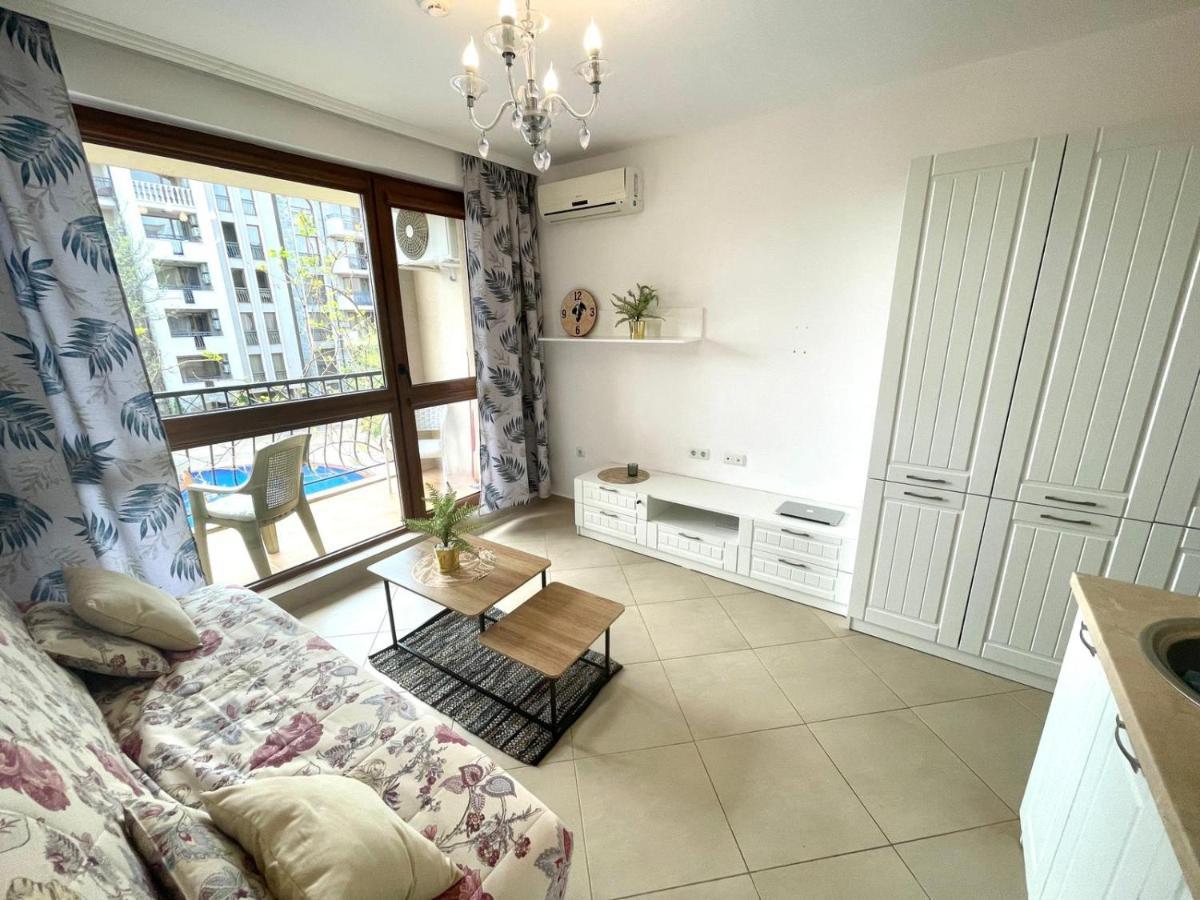 Destination Bulgaria 2000 Cascadas Private Summer Family Apartments Napospart Kültér fotó